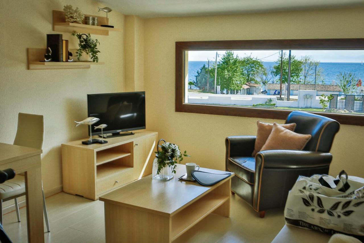 Stigmes Villas & Suites 尼尔斯吉尼 外观 照片