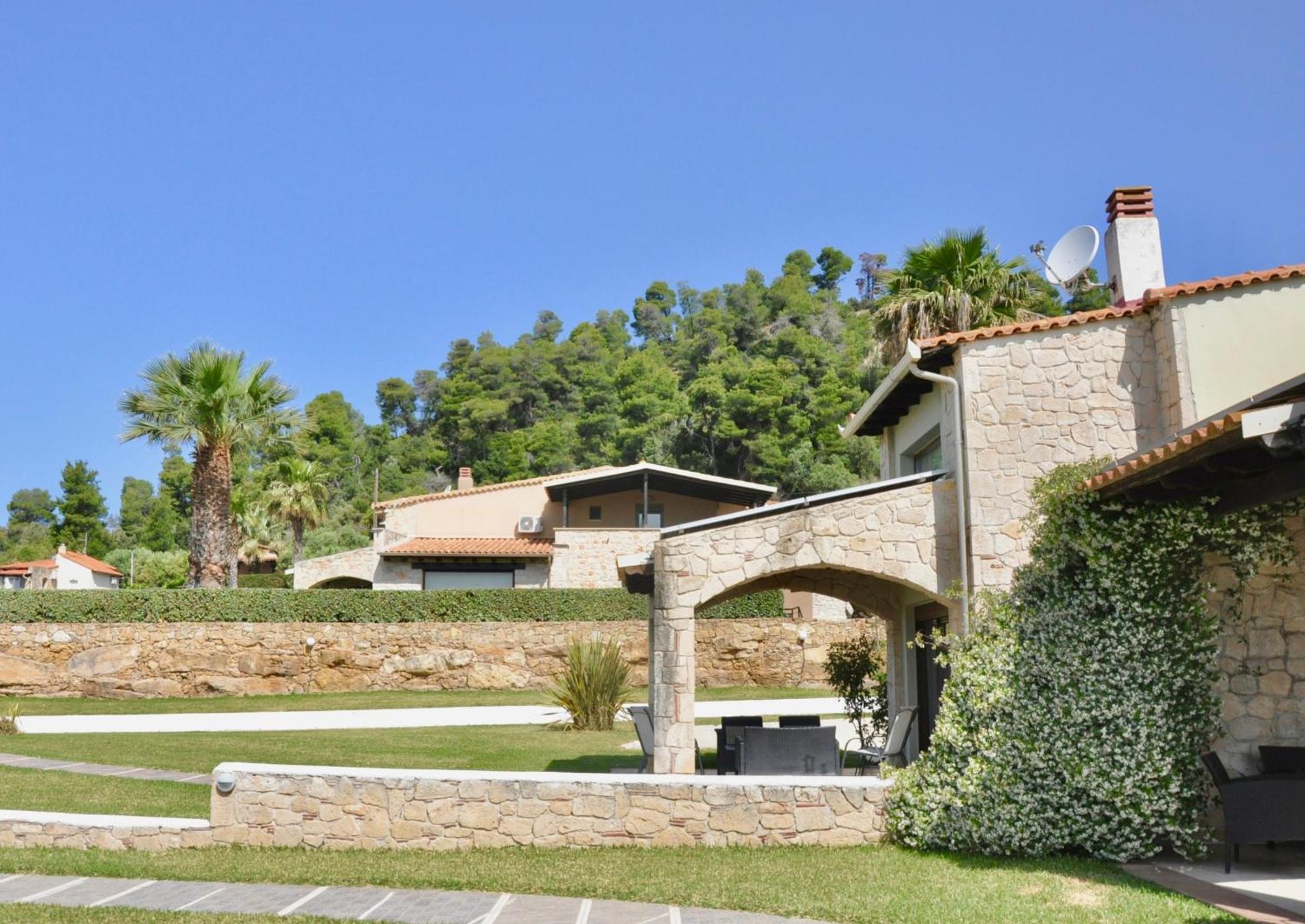 Stigmes Villas & Suites 尼尔斯吉尼 外观 照片